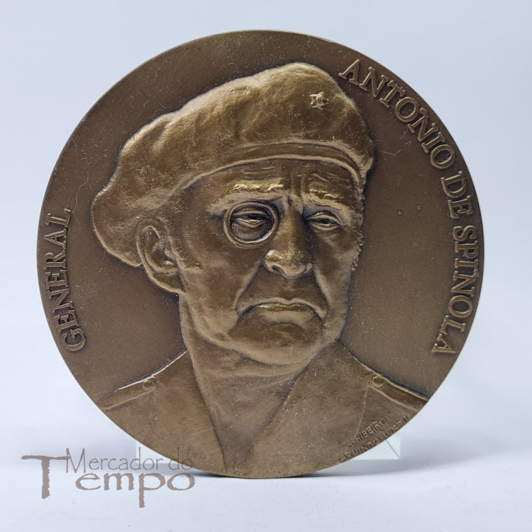 Medalha bronze General António Spinola 25 Abril 1974