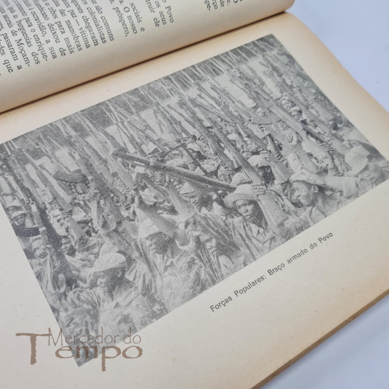 Datas e documentos da história da Frelimo. datado de 1975