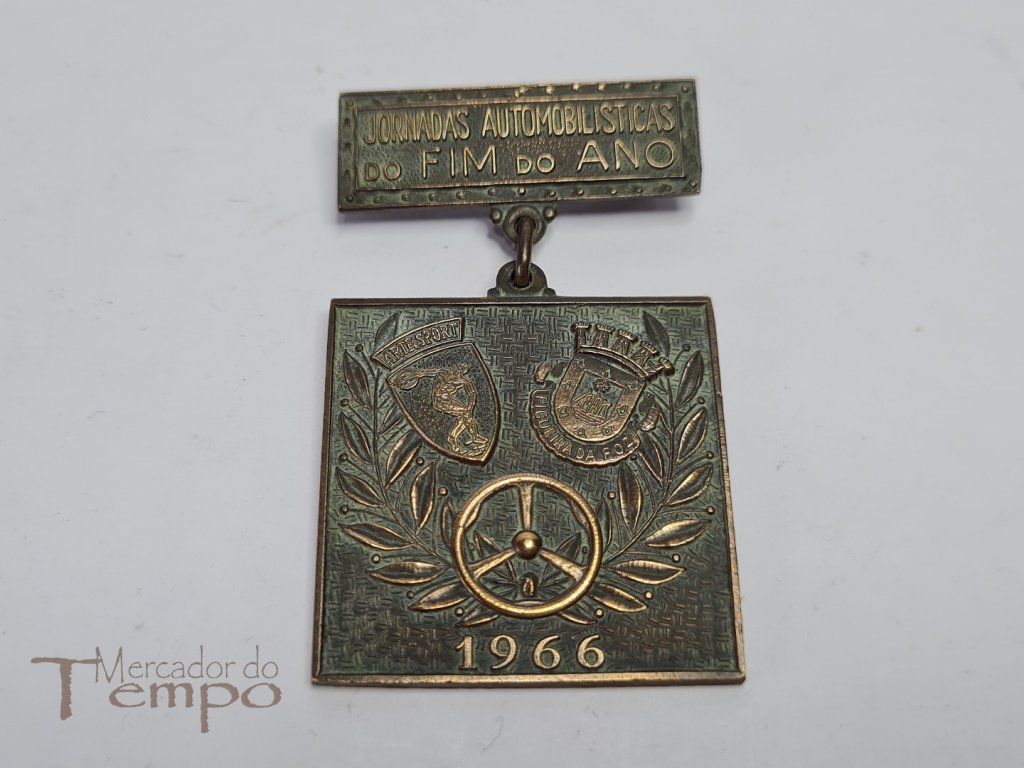 Placa/alfinete Jornadas Automobilisticas do Fim do ano, 1966