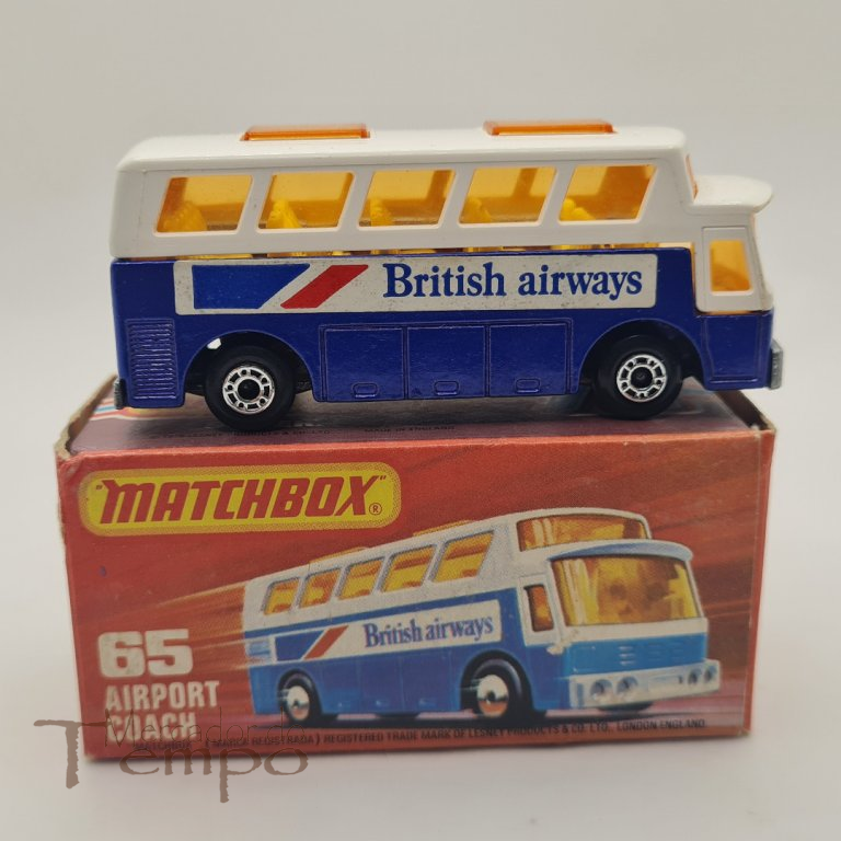 Miniatura 1/64 Matchbox Autocarro Airport Coach British Airways #65 com caixa original. 