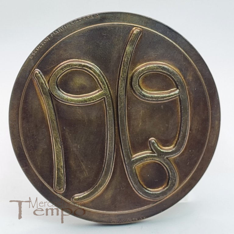 Medalha em bronze, Arte, Teatro Maria Matos, 1969, Martins Correia