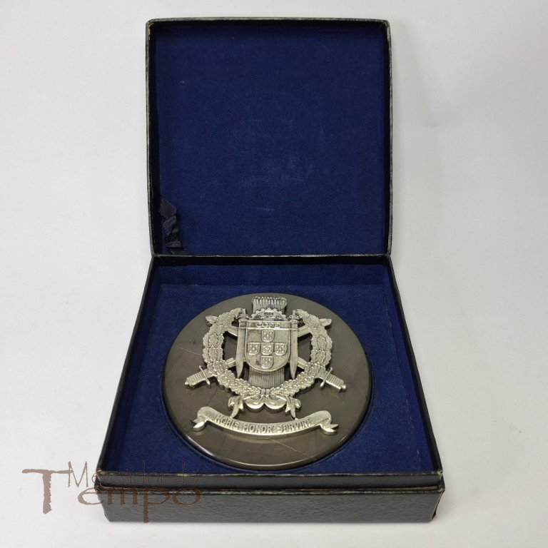 Pisa-papeis OGFE - Oficinas Gerais de Fardamento e Equipamento do Exército