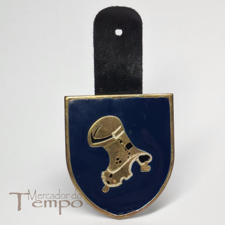 
Crachá militar esmaltado da Força Aérea - Comando de Pessoal
 