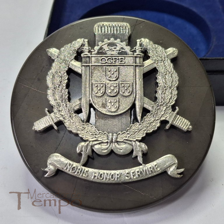 Pisa-papeis OGFE - Oficinas Gerais de Fardamento e Equipamento do Exército