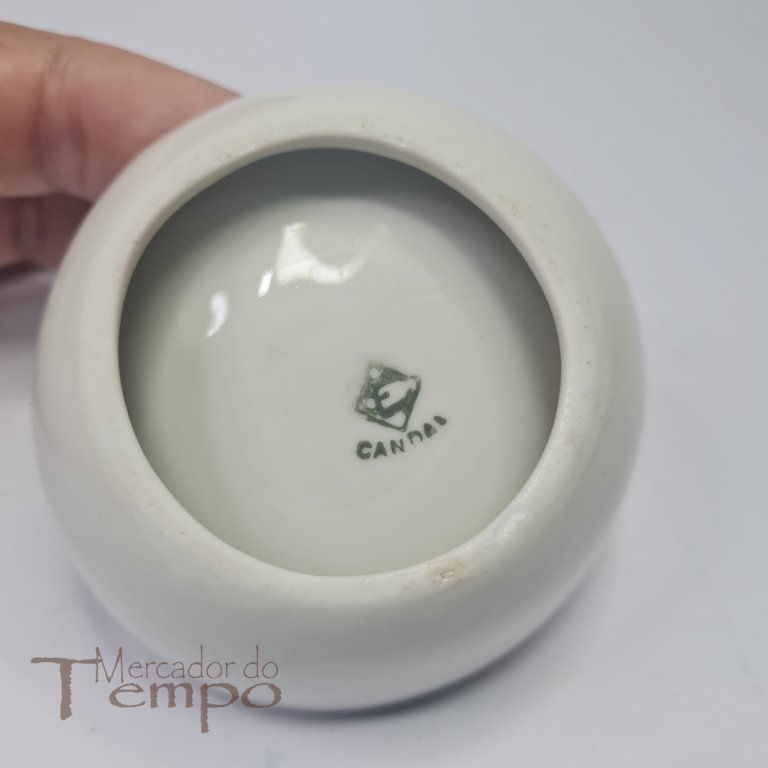 Cinzeiro porcelana modernista fábrica de Candal, Hotel Capitol 
