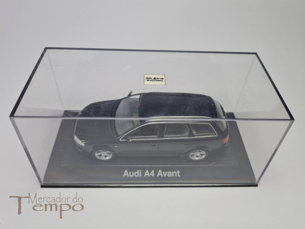 Miniatura 1/43 Minichamps Audi A4 Avant 
