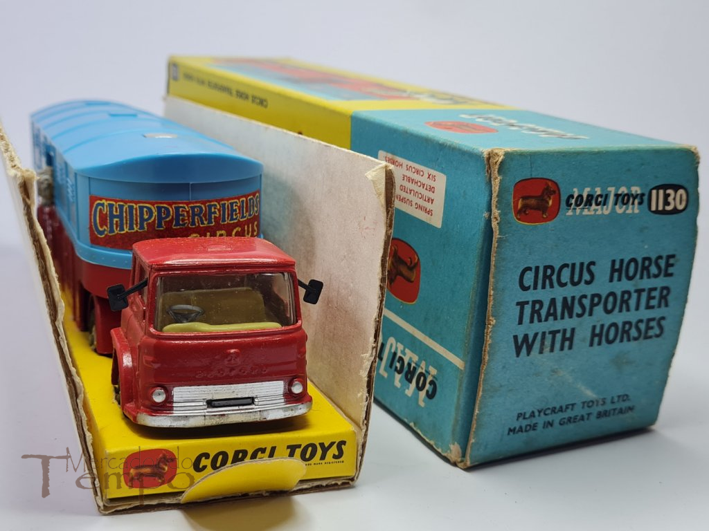 1/43 Corgi Toys Chipperfield's Circus Horse Transporter com caixa original