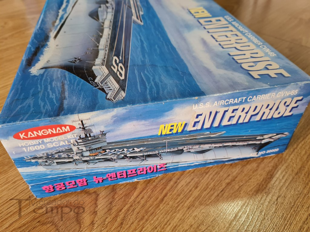 Kit Porta Aviões USA New Entreprise esc.1/600 Kangnam