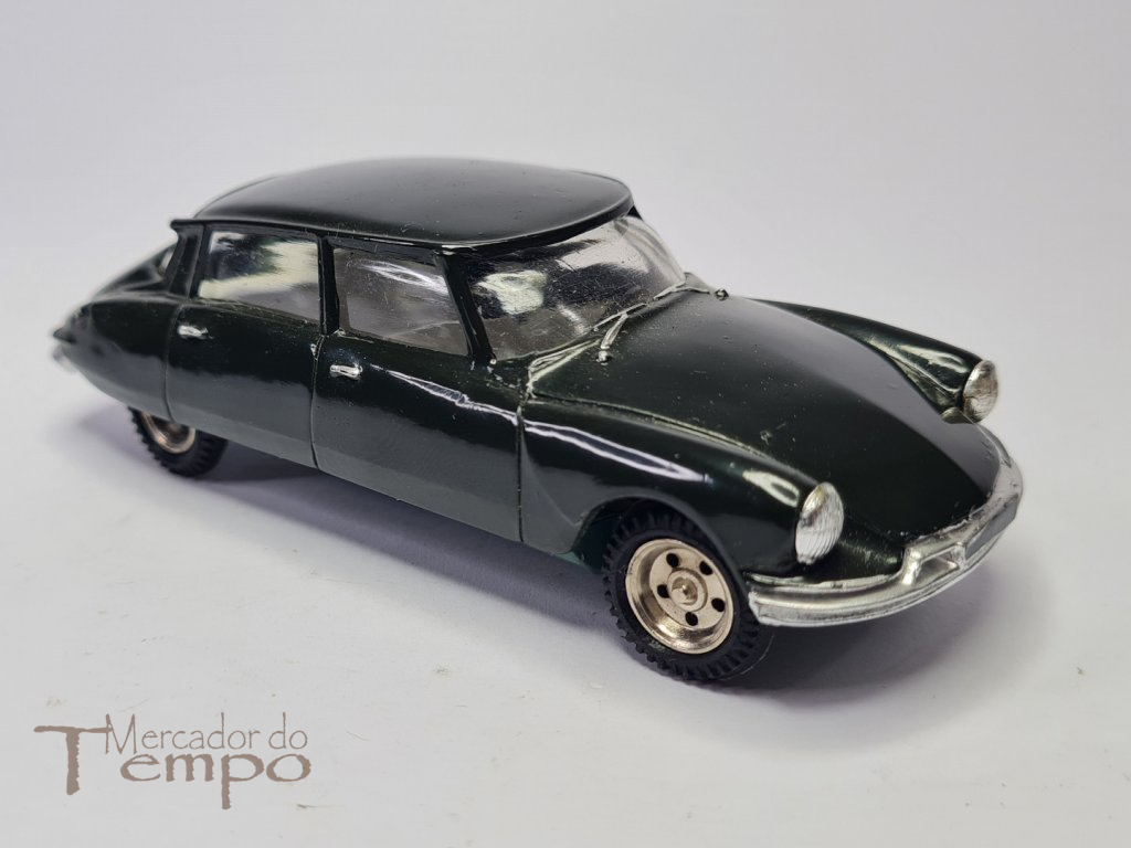 Miniatura 1/43 Metosul Citroen DS 19, verde escuro