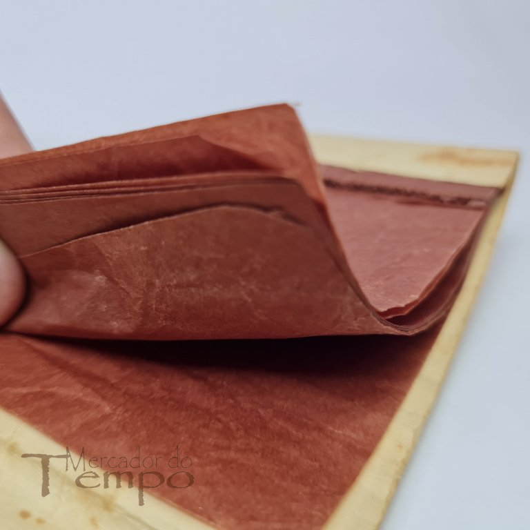 Bloco de folhas “Limpa Lentes” oferta da Companhia Nacional de Navegação