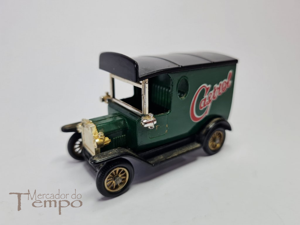 Miniatura da LLedo com publicidade Castrol