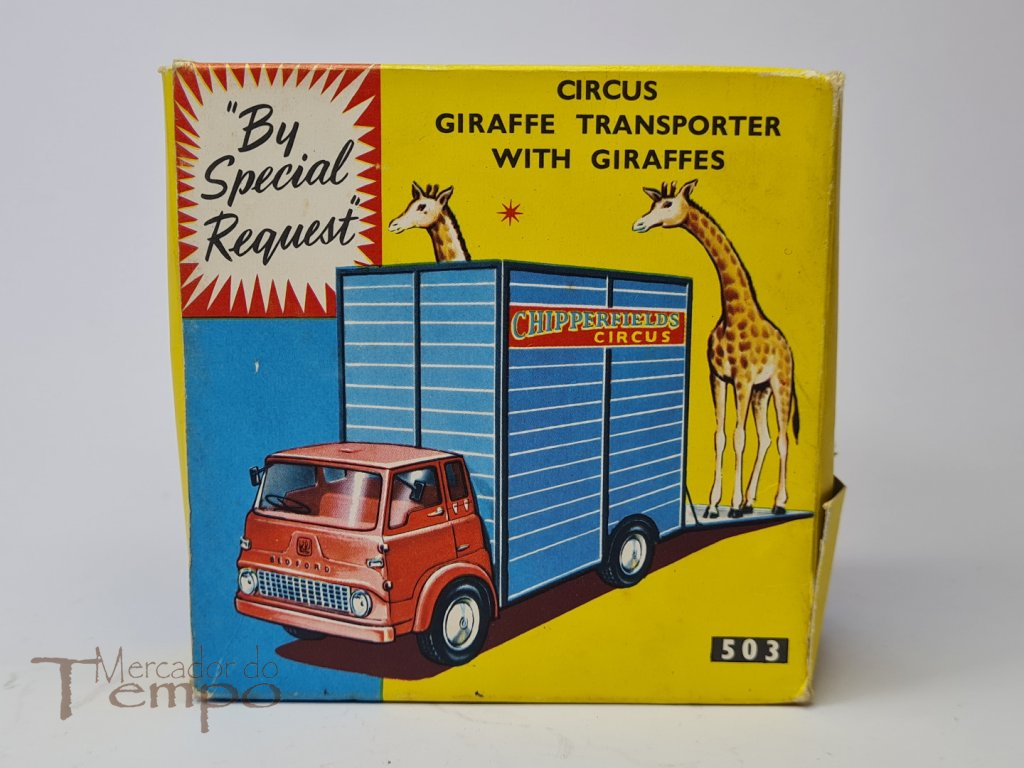 1/43 Corgi Toys Chipperfield's Circus Giraffe Transporter with Giraffes