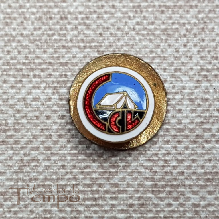 Pin Abotoadeira antigo esmaltado do Clube de Campismo de Lisboa