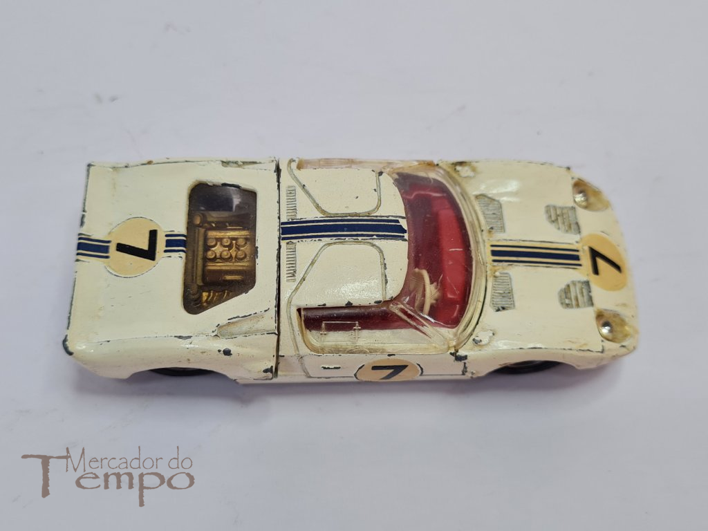 Miniatura Dinky Toys Ford GT