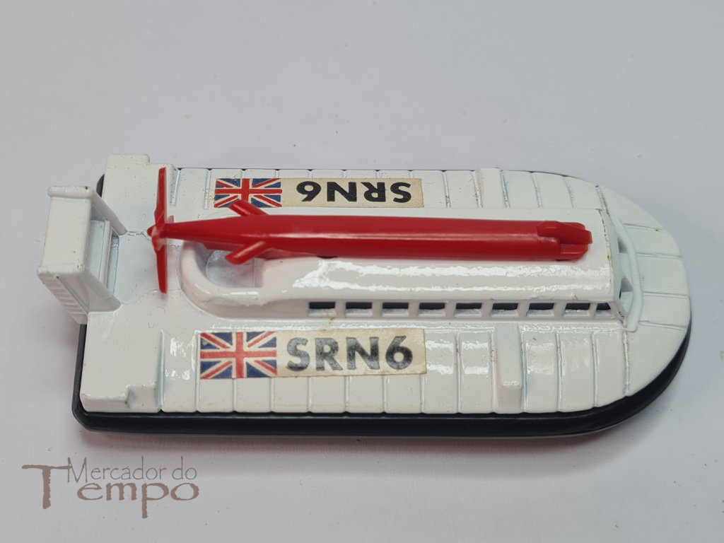 Miniatura Matchbox Hovercraft #72 com caixa original