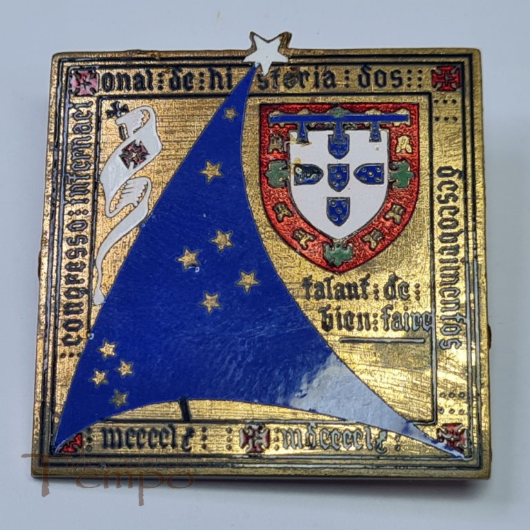 Crachá esmaltado do Congresso Internacional de história dos Descobrimentos – Lisboa 1960