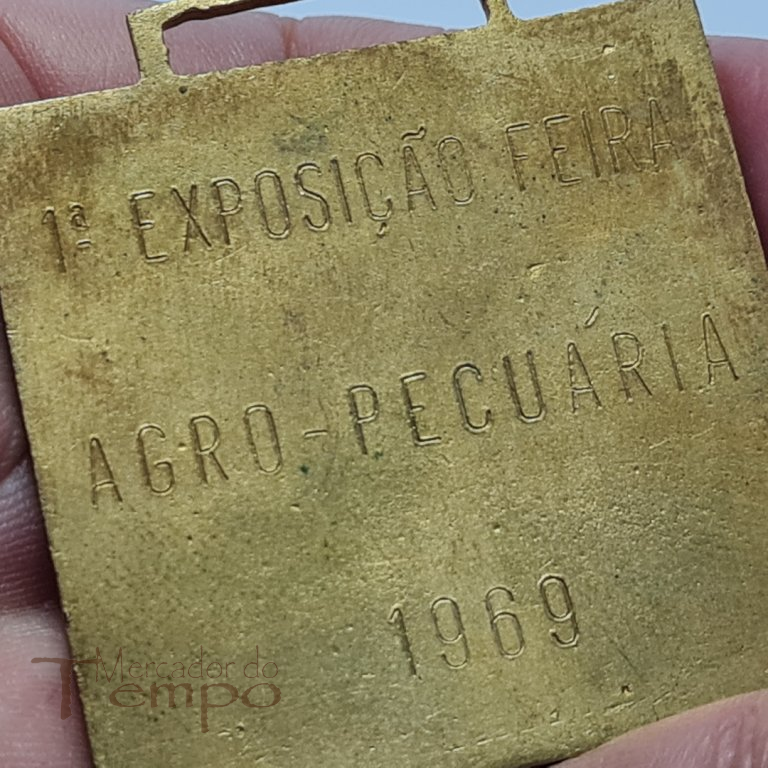 Medalha esmaltada  Vila de Negage, Angola, 1ª Feira Expo.Agro-Pecuária , 1969