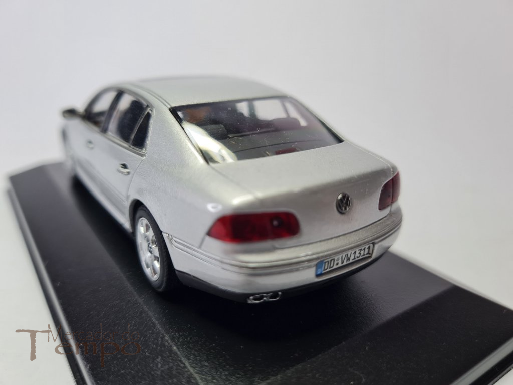 Miniatura 1/43 Minichamps VW Volkswagen Phaeton 2002