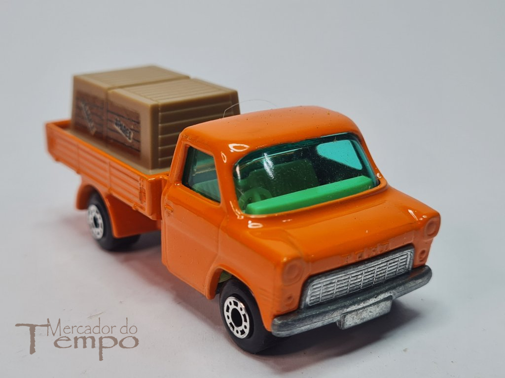 Miniatura Matchbox Ford Transit #66 caixa original