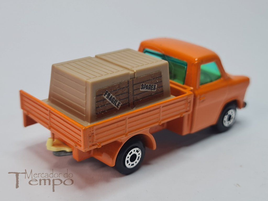 Miniatura Matchbox Ford Transit #66 caixa original