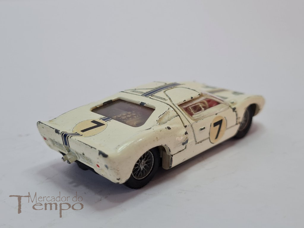 Miniatura Dinky Toys Ford GT