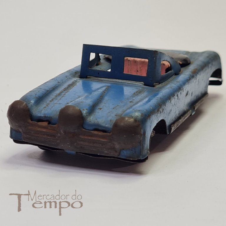 Carro Cabriolet em chapa de fabrico Português, AML. Anos 70
