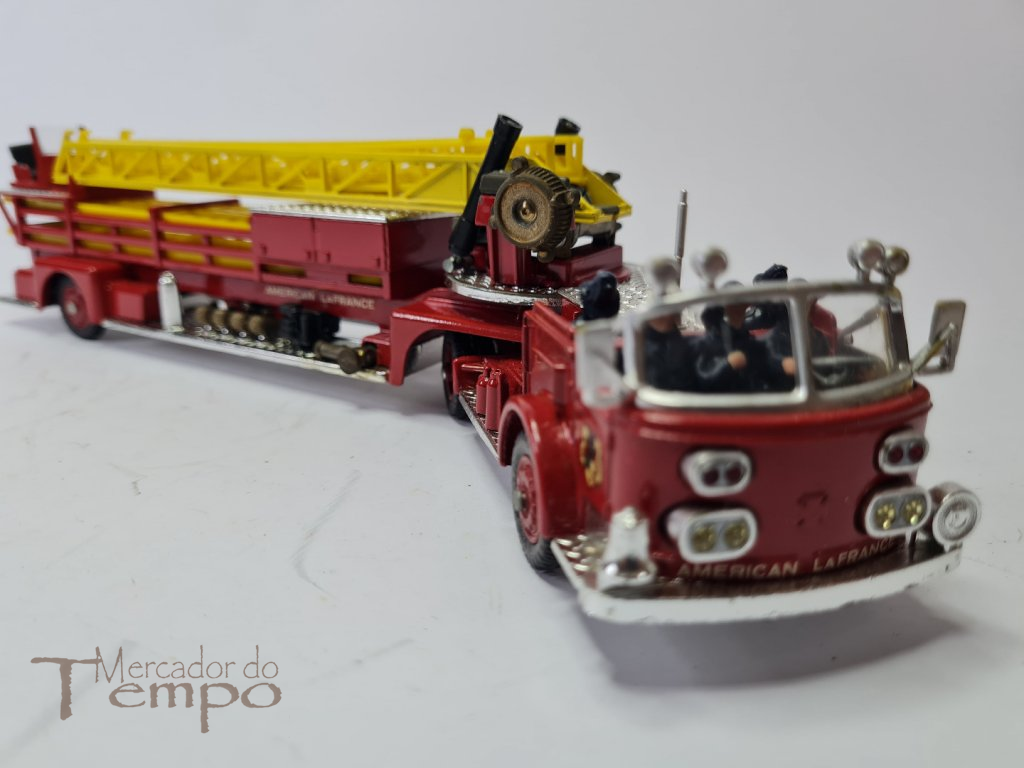 1/43 Corgi Toys Major Truck Firefighter American LaFrance