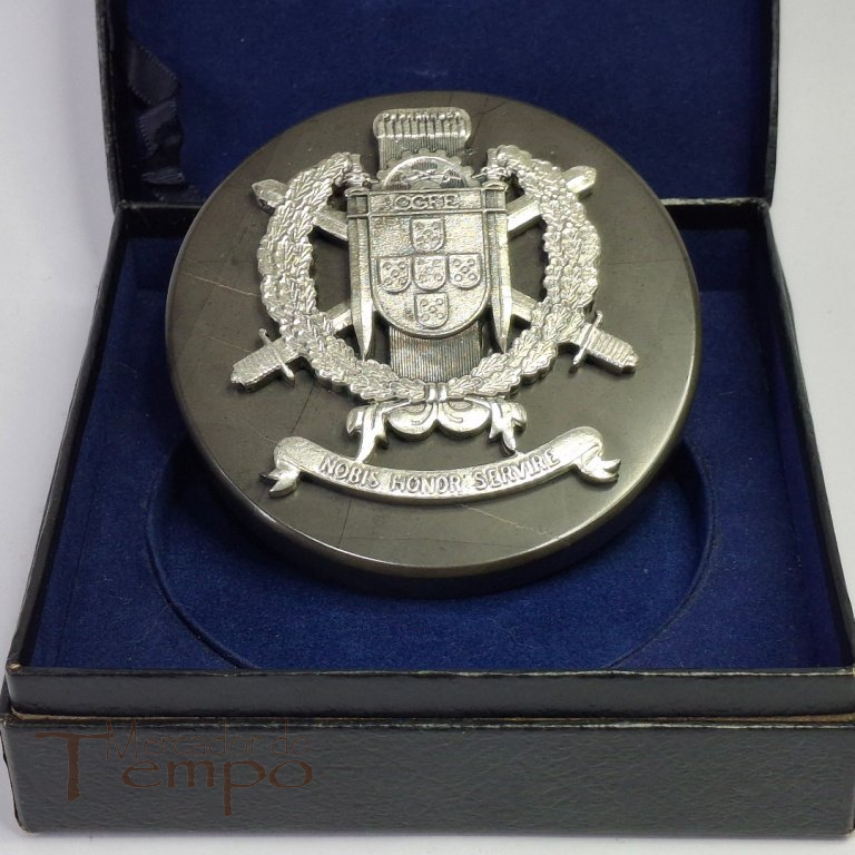 Pisa-papeis OGFE - Oficinas Gerais de Fardamento e Equipamento do Exército