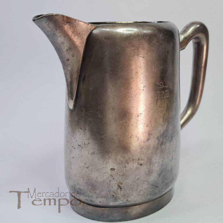  Leiteira de grande dimensão com simbolo da TAP, anos 50