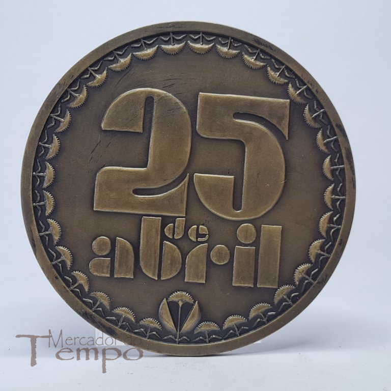 Medalha em bronze 25 de Abril 10 anos de Liberdade 1974-1984