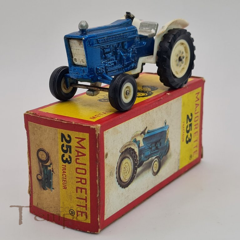 Miniatura Majorette Tractor #253 com caixa original