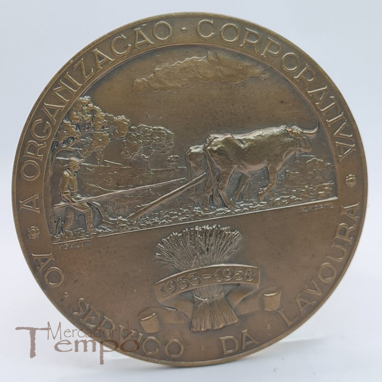 Medalha em bronze Federação Nacional dos Produtores de Trigo, Organização Corporativa ao Serviço da Lavoura