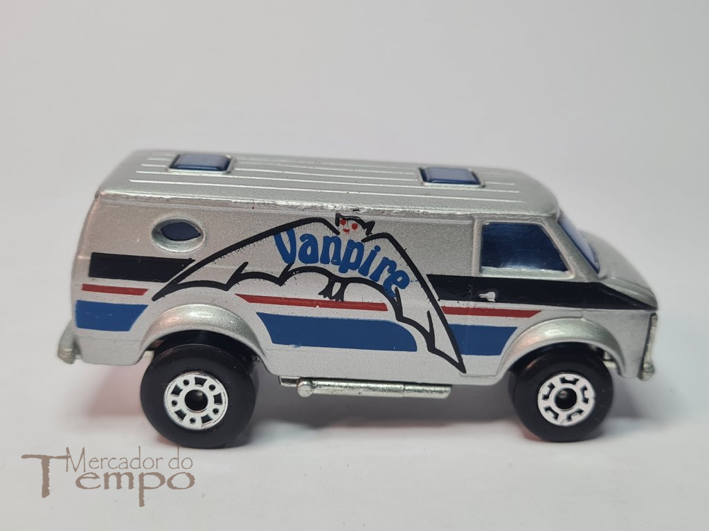 Miniatura Matchbox Chevrolet Van #68 caixa original