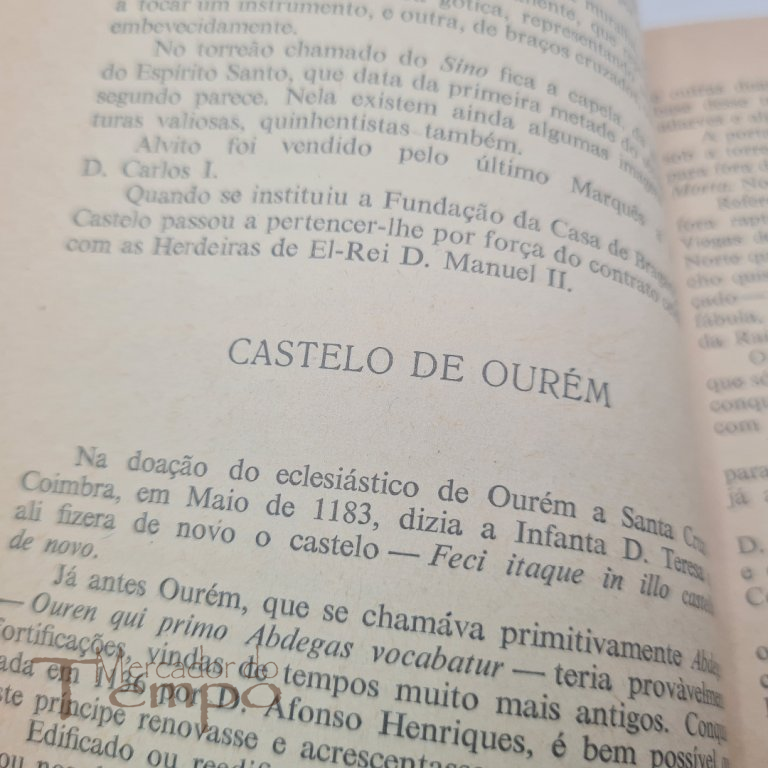 A Arte em Portugal – Os Cinco Castelos da Fundação da Casa de Bragança, assinado