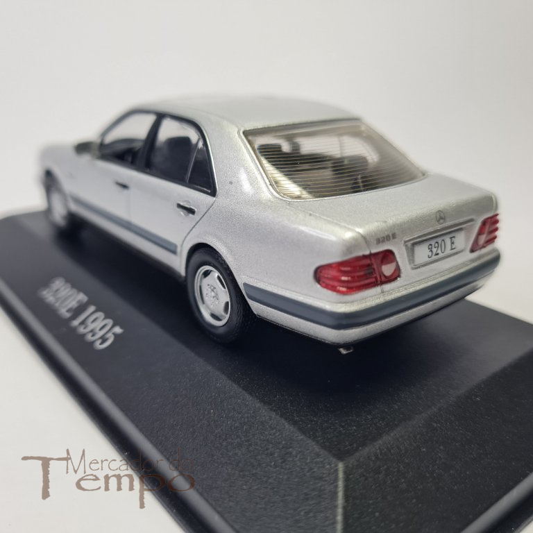 Miniatura 1/43 Altaya Mercedes 320 E - 1995