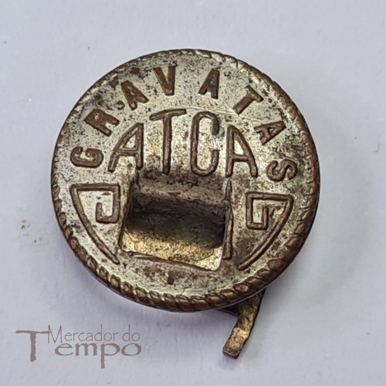 Botoeira esmaltada comemorativa dos Centenários, 1940