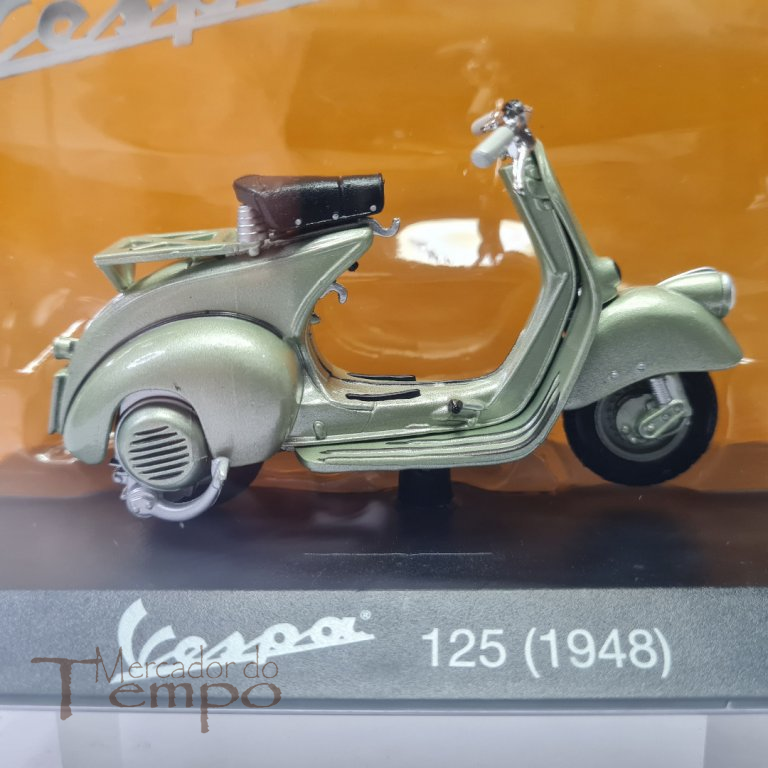Miniatura Altaya 1/18 Mota Vespa 125 de 1948