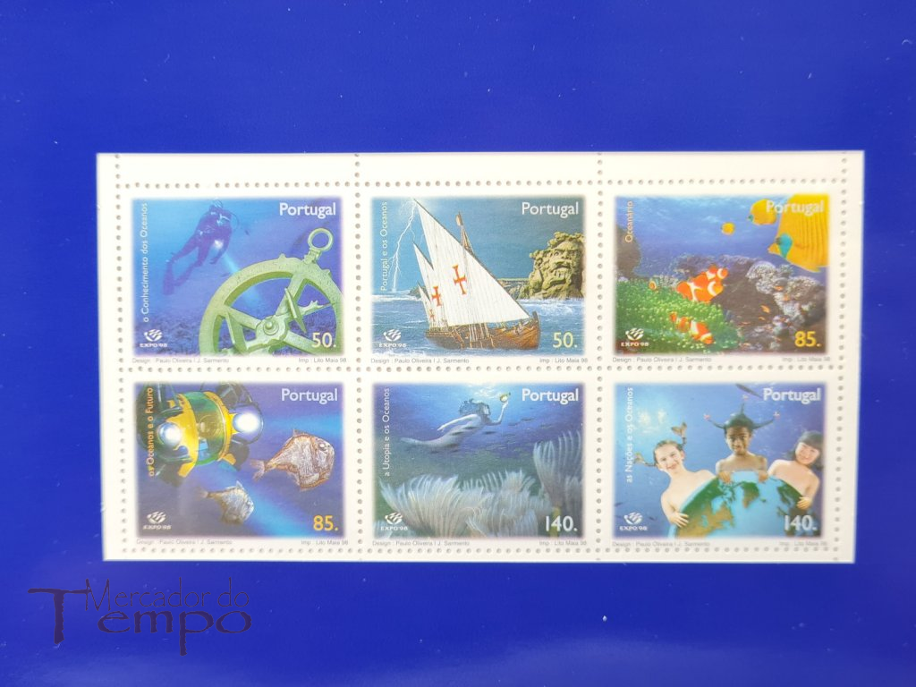 Minicarteira com blocos de selos comemorativos da Expo’98. 