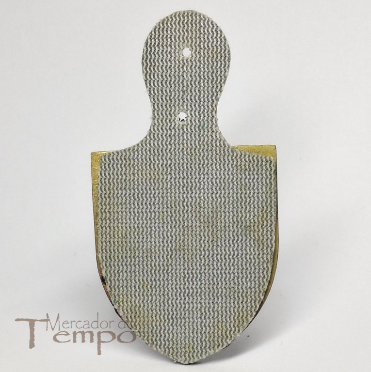 Crachá militar esmaltado do Instituto de Altos Estudos Militares