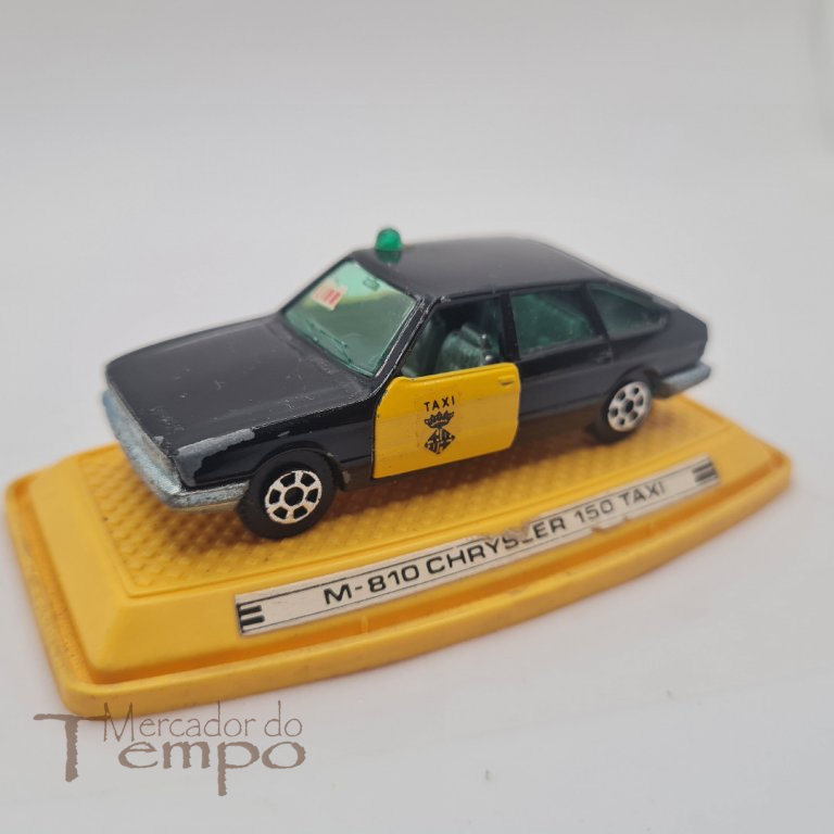 Miniatura carro 1/64 Pilen M-810 Chysler 150 Taxi Spain. 