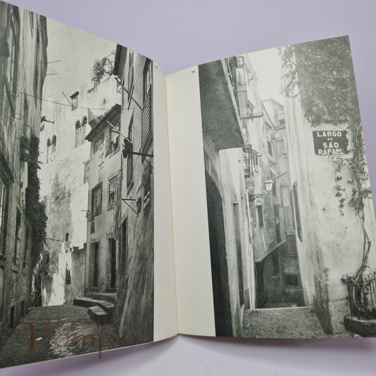2 Volumes Monumentos e Edificios Notáveis do Distrito de Lisboa, 1973-1975